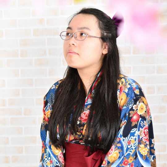 ポーズをしている女性