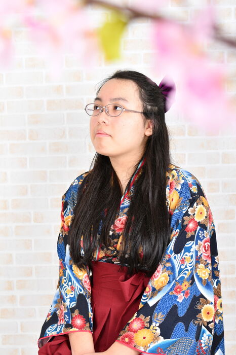 ポーズをしている女性
