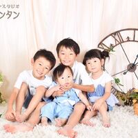 54DCD36D-8C84-4EA8-B4D4-E318E8F35D3B