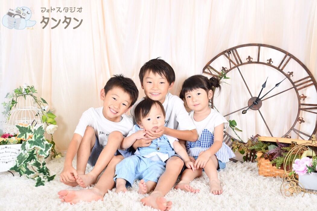 54DCD36D-8C84-4EA8-B4D4-E318E8F35D3B