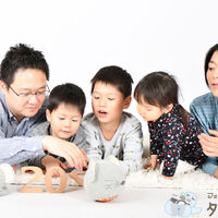 D9C96E7F-92B7-481B-A4C0-4655B8A5368B