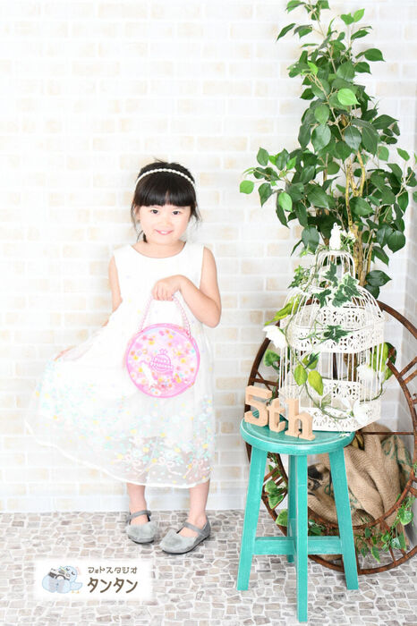2503D98E-A1DC-4A98-813D-7FAD58A7A6D5