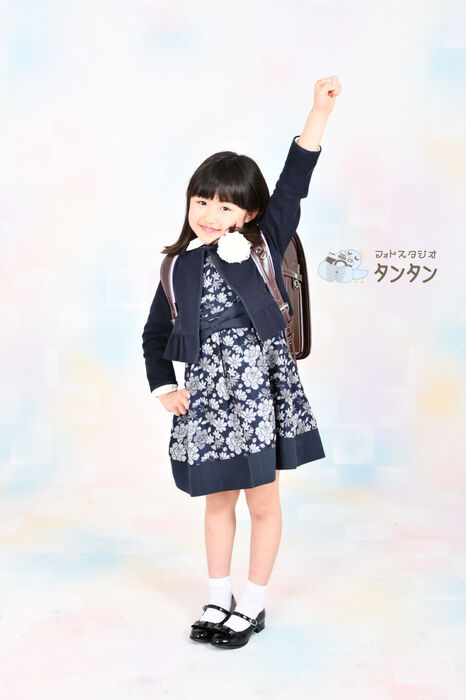 BC5B9890-7717-4777-A38C-F2B56A25283D