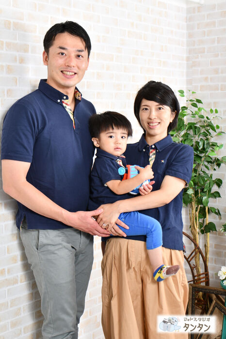 BA76B8D2-781D-4C9B-AB7A-DAA839B3E599