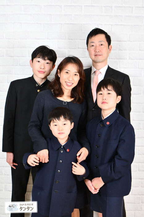 B7E9E6BC-2A4A-4E5A-AC79-DACC38C0F73F