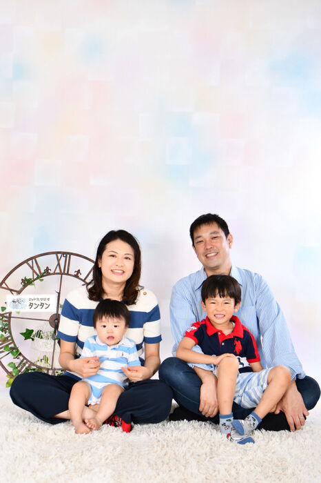 4F624D17-3D41-437C-A5DA-CDBFF0551DE5