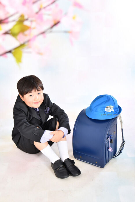 DC135E78-67DF-4AE7-81A9-827B3F44D25D