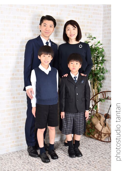 F34BDE58-78F1-4DD4-B6AF-8706A6D7E93E