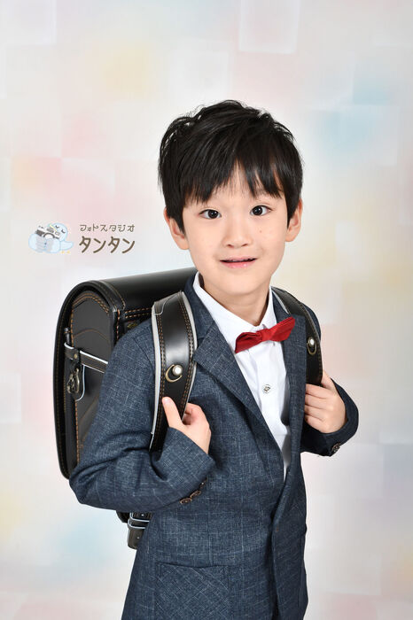 9FD77EDE-D5EE-4B47-B45C-9B167527AE31